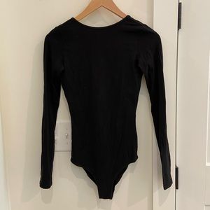Aritzia Community Backless High Neck Long Sleeve Bodysuit